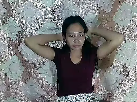 PinaySkinnyGirl webcam