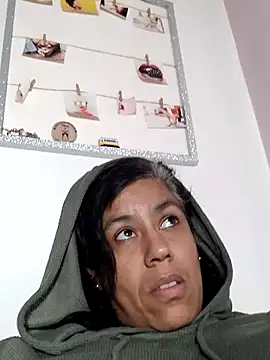 Molly_newman6 live sex cam