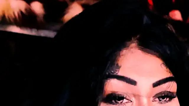 indian_dreamgirl webcam