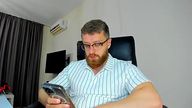 Findom_guy webcam