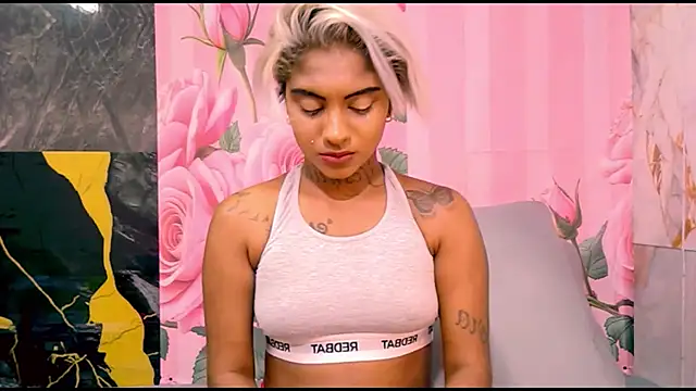 indian_barbie webcam