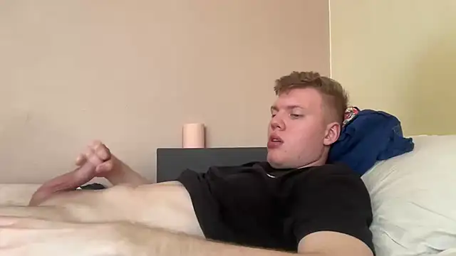 sexybooii6968 (M young) - help me to cum and taste it