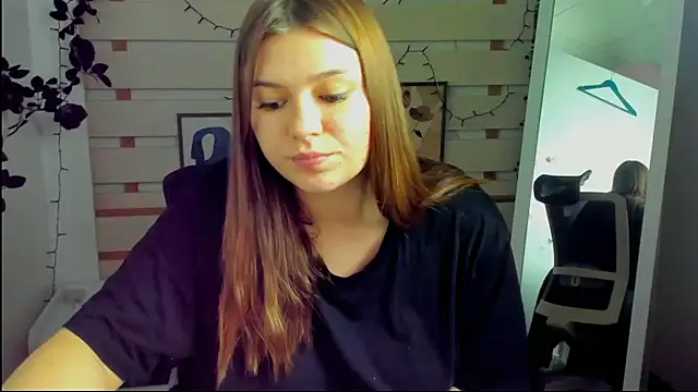 Josephine_Kiss webcam