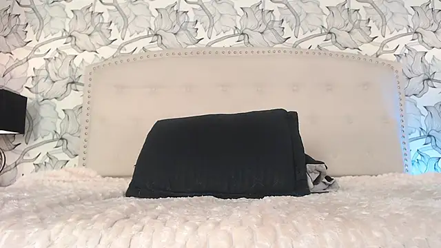 Venusandrea29 webcam