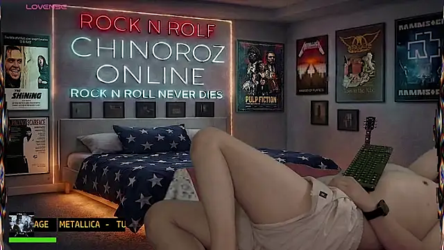 chino_roz webcam