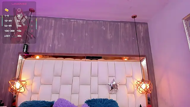 Foxxy_Doll live sex cam