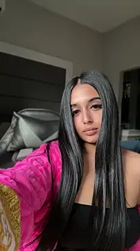 Webcam Model (LilMisIndianx)  is live.Free join now!