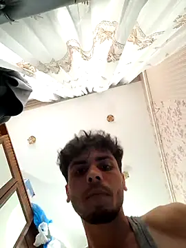 Handsomeboy3344 webcam