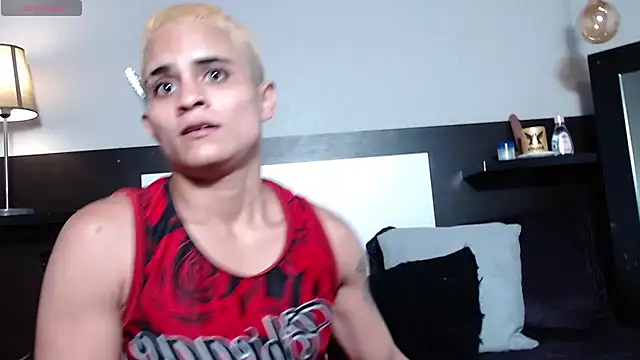 Liiamthompson webcam