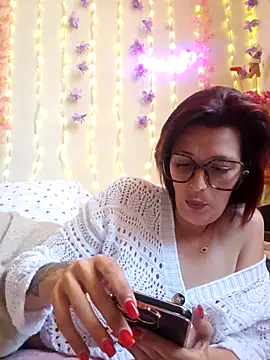 Luciphya_Domina webcam