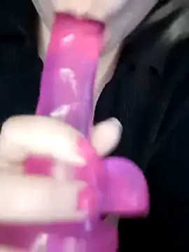 AkuManis Live Webcam on Stripchat