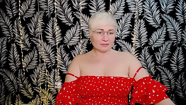 Olivia_playful webcam