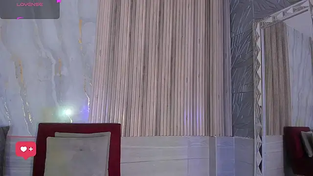 BriannaChelsea webcam