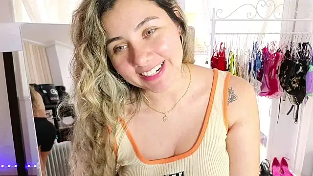 Tawny_cox live sex cam