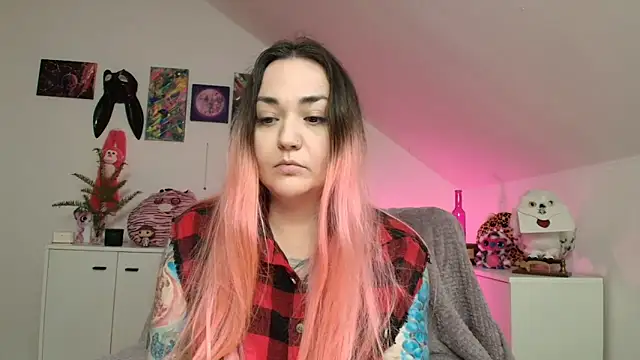 PinkHurricaneOfficial webcam