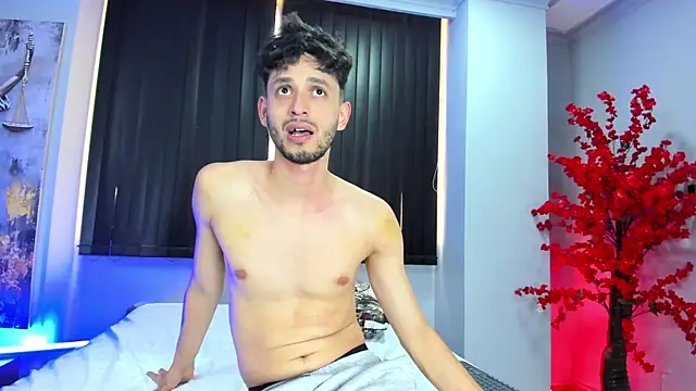 dracke_and_zara webcam