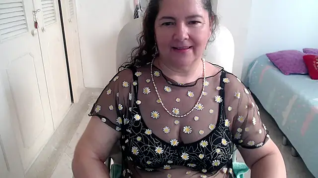 leonela_69 live sex cam