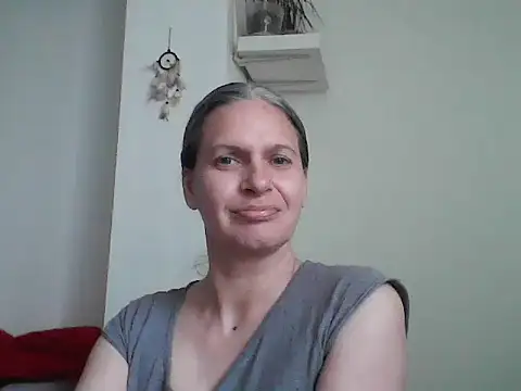 SweetLilTrouble webcam