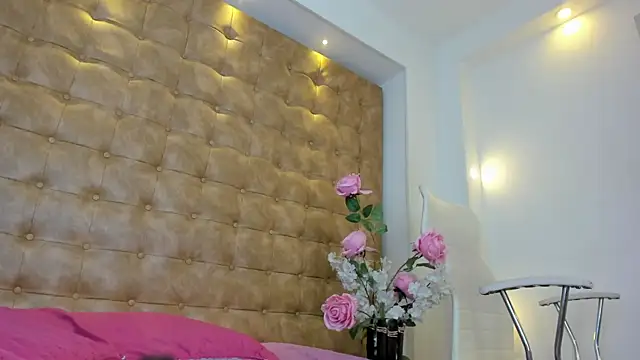 violet_giraldo webcam