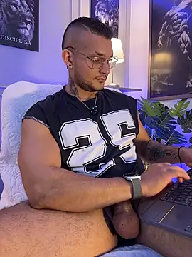 Marco_Vega live sex cam