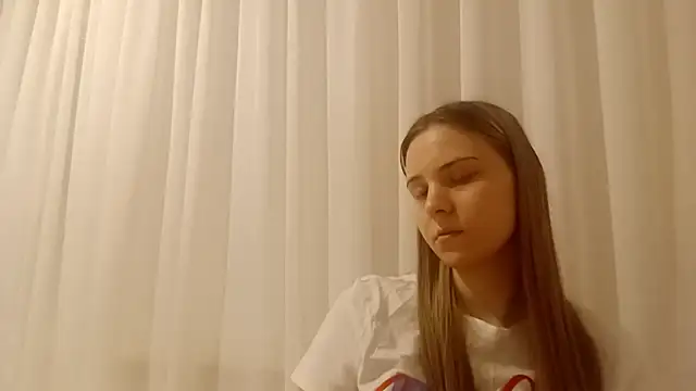 CrackShirker live sex cam