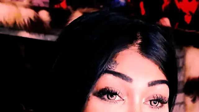 indian_dreamgirl webcam