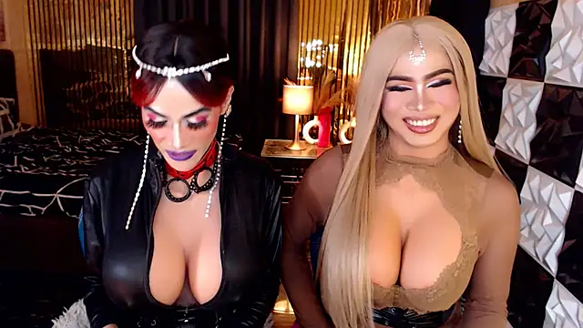 MonstrousCockDiva webcam