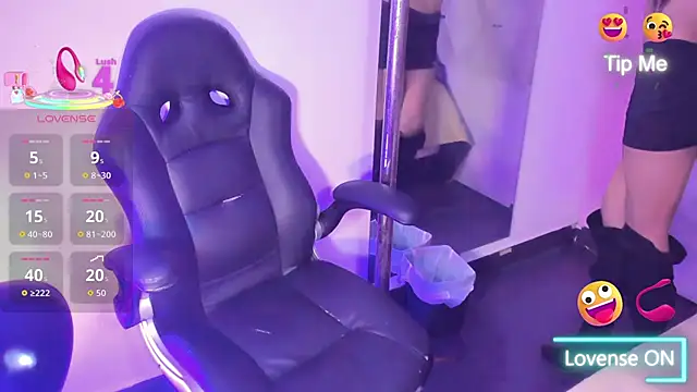 Daniiela_Ember webcam