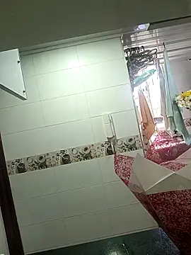 Webcam Model (maynor_1998)  is live.Free join now!