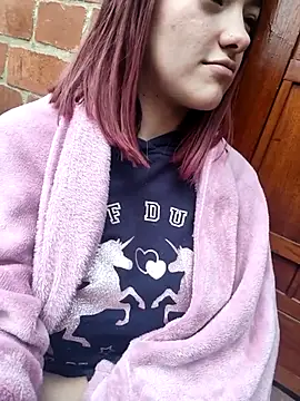 Victoria_Beaumont webcam