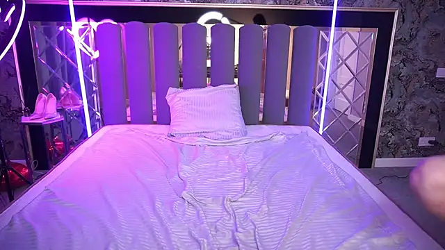 Snow_WhiteeeX webcam