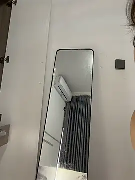 美女meimei_x在线直播