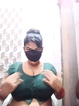 Webcam Model (varnika)  is live.Free join now!