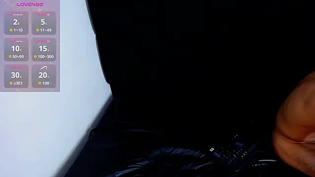 Noemi_Miller_ webcam