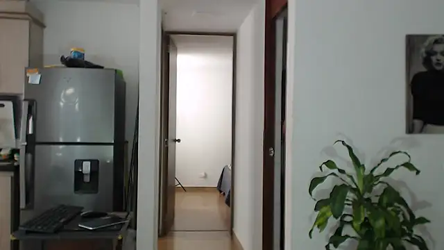 Ferotic_SexAddict webcam