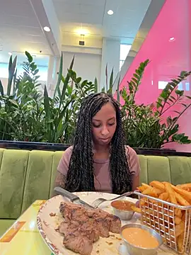 Your_Paris's live cam