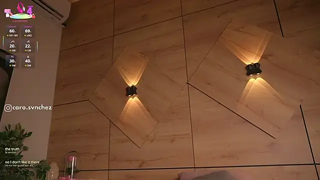 caro_sanchezz webcam