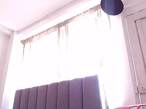 saara_johnson496 webcam