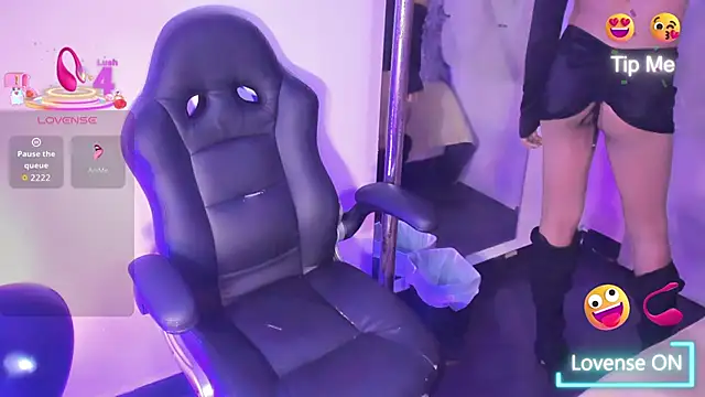 Daniiela_Ember webcam