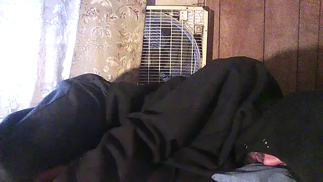 luke_thighwalker2469 webcam