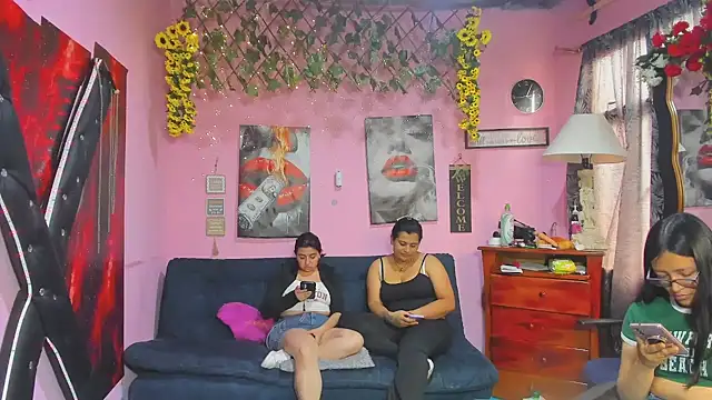 lesbiancuple webcam