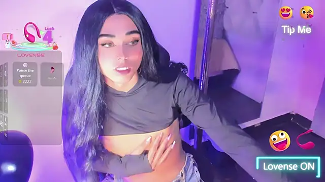 Daniiela_Ember webcam