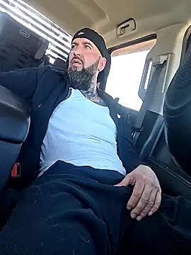 Beardedtattood webcam