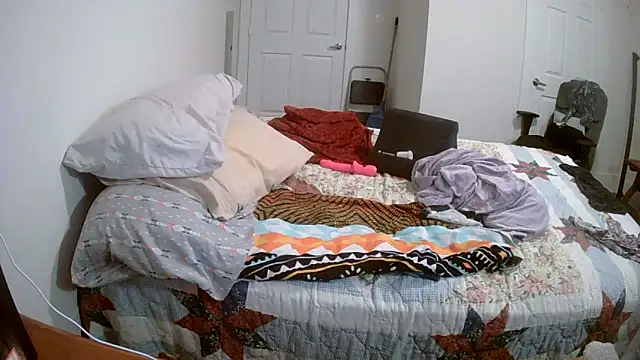 Buggy1965 live sex cam