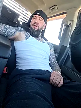 Beardedtattood webcam