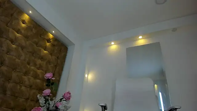 violet_giraldo webcam