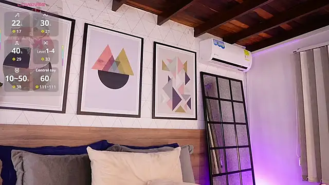 VictoriaShelby webcam