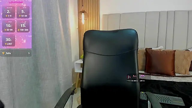 Victoria_Rosee webcam