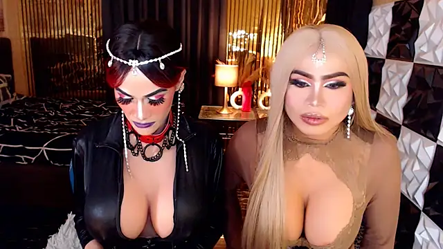 MonstrousCockDiva webcam