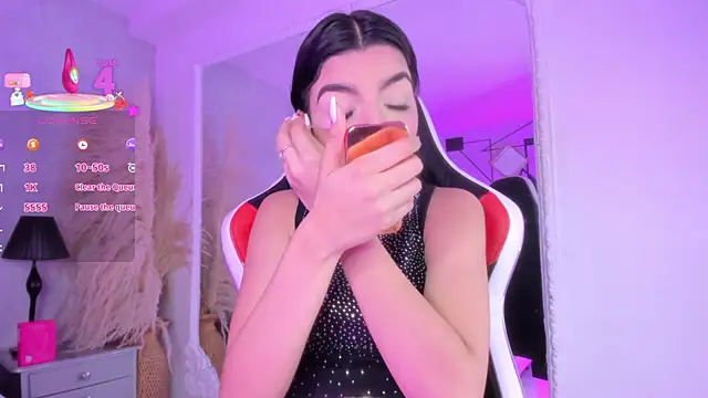 KarelyMitchel webcam